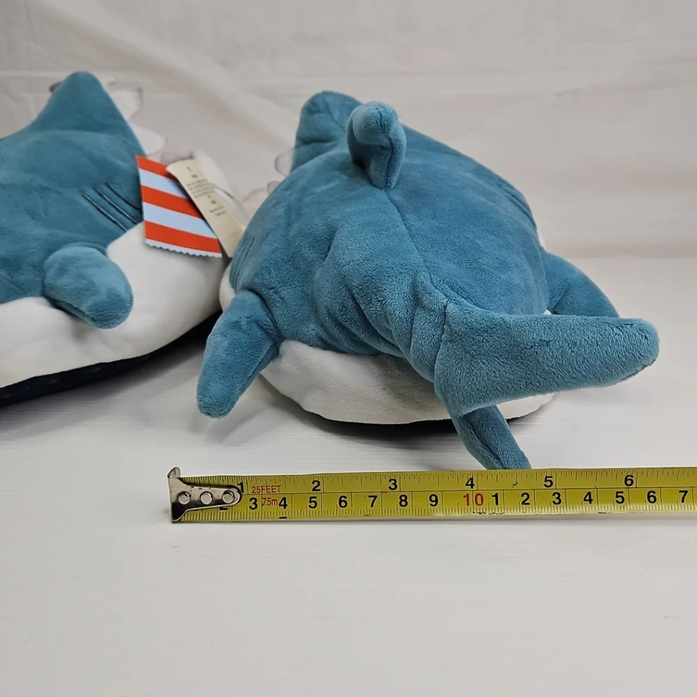 Cat&Jack Knox Shark Ankle Biter Sleepers Blue/white Size XL6